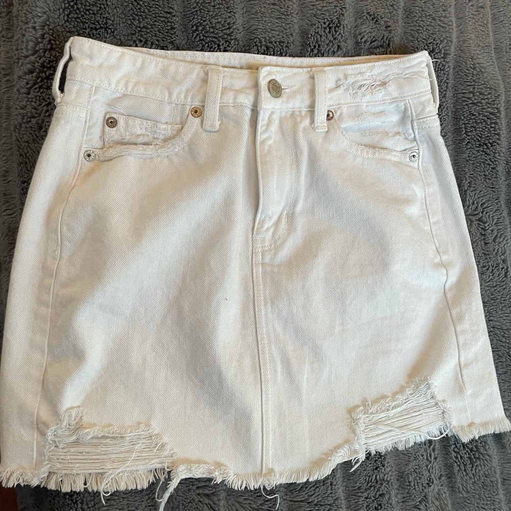 American eagle white jean skirt